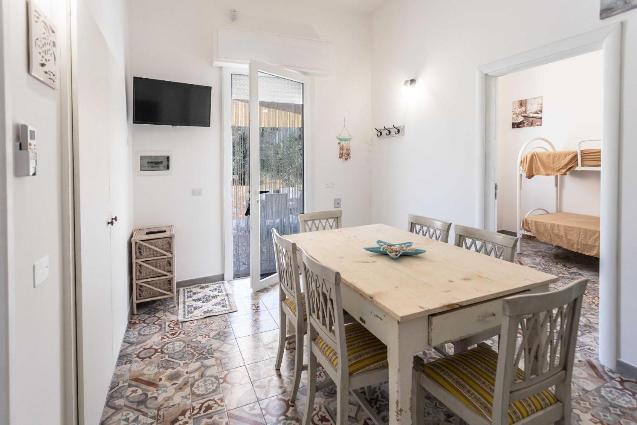 Villetta Andrea A Due Passi Dalla Sabbia - Apulia Home Torre San Giovanni Exterior foto